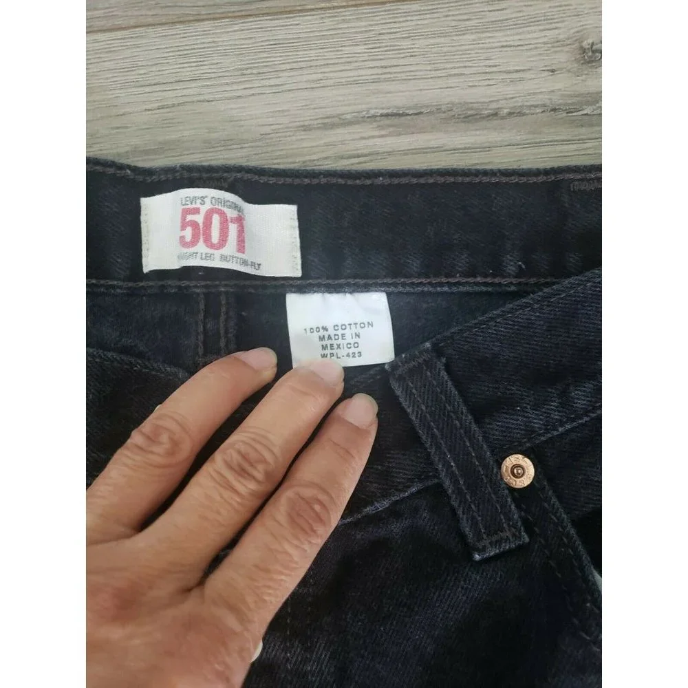 Levis 501 Button Fly Mens Jeans 38×32 Black Denim - Picture 5 of 5